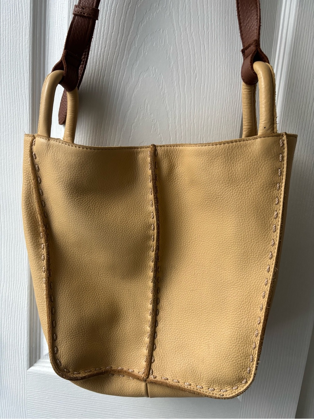 The Sak Los Feliz Slouchy Crossbody Bag Buttercup Adjustable Strap Soft Leather - Picture 3 of 11